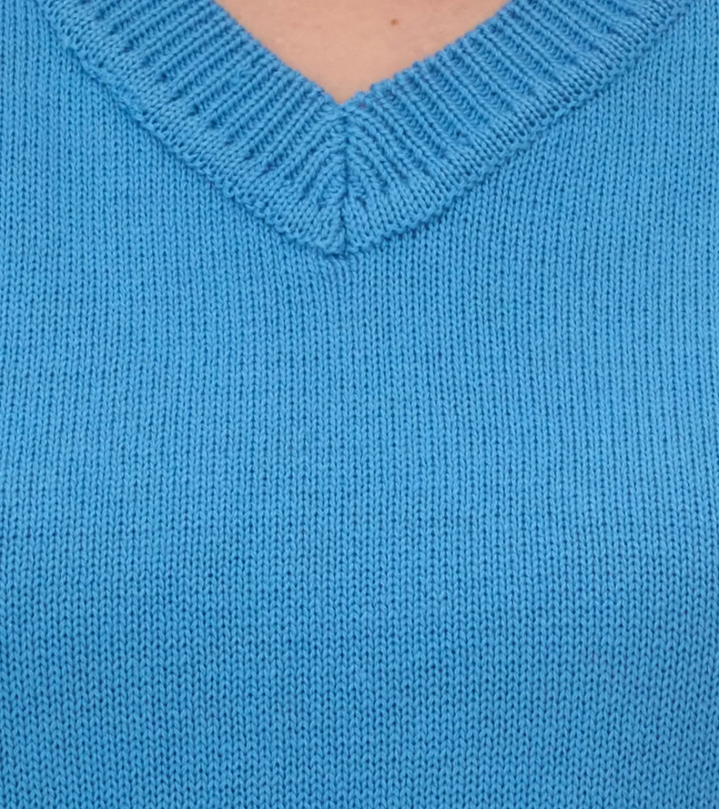 Große Größen|Tops & T-Shirts*ALIFE AND KICKIN AudraAK Damen Strick-Pullunder mit V-Ausschnitt Sommer-Shirt Blau oder Grün