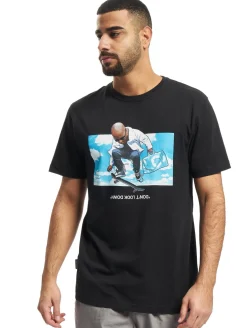 T-Shirts & Tank Tops*CAYLER & SONS  Don't Look T-Shirt schwarz