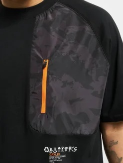 T-Shirts & Tank Tops*CAYLER & SONS Mntn Camo Pocket Raglan Box Tee schwarz/mc