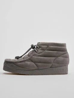 Boots & Stiefel*Clarks Originals Wallabee Stiefel grau