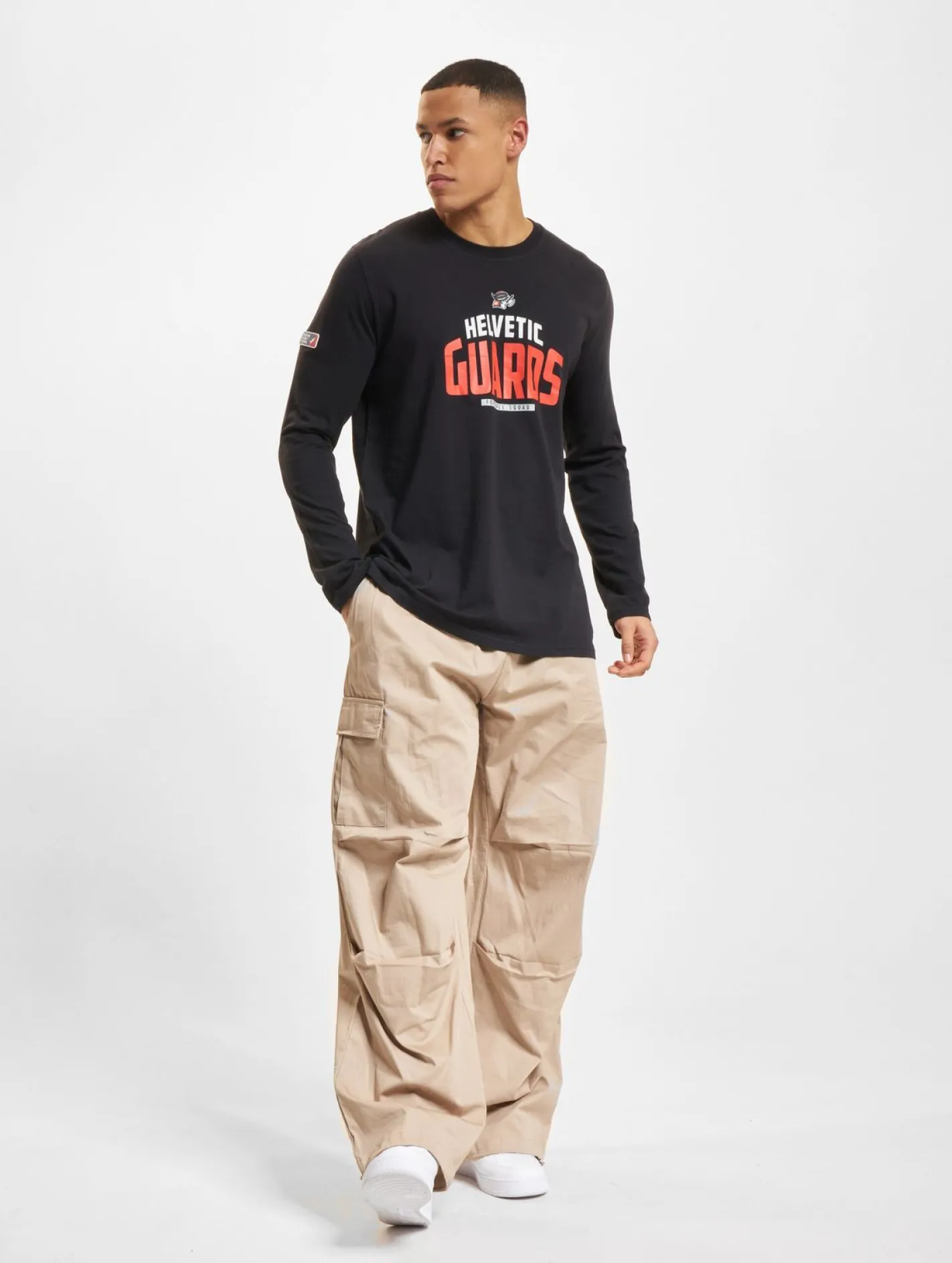 Große Größen|Sweater & Pullover*European League Of Football Helvetic Guards 1 Langarmshirt schwarz