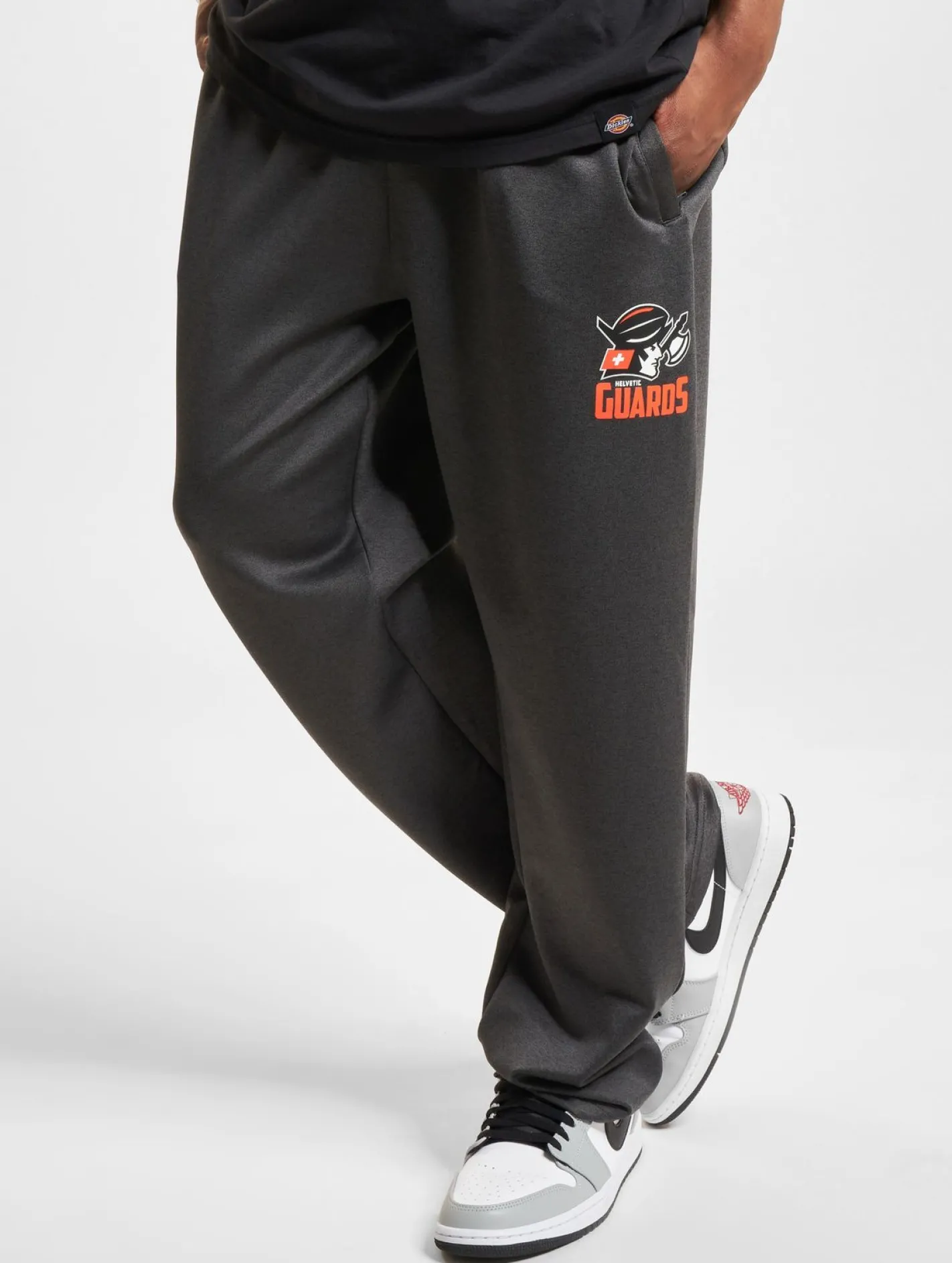 Große Größen|Fitnessmode & Jogginghosen*European League Of Football Helvetic Guards Jogginghosen anthrazit