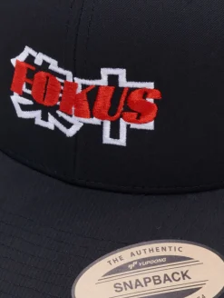 Caps & Mützen*Fokus x Def Racer Snapsback Caps schwarz/rot