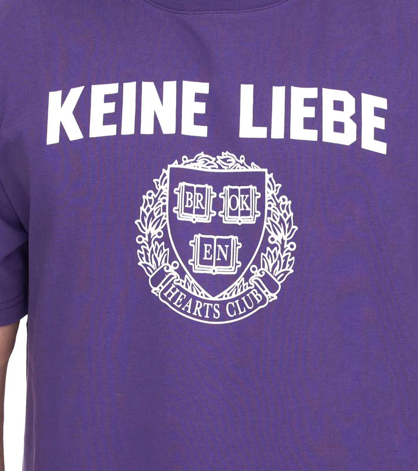 T-Shirts & Tank Tops*KEINE LIEBE Herren Baumwoll-Shirt mit Brocken-Heart-Club Wappen T-Shirt Rundhals-Shirt Kurzarm-Shirt KLTS1009 Violett/Weiß