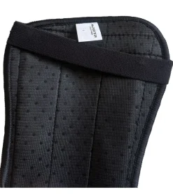 Sportausrüstung|Ballsport*masita TEXAS Schienbeinschoner für Fußball mit Klettverschluss und EVA-Stoßdämpfer 7101 Schwarz/Rot/Weiß