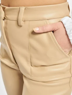 Hosen & Jeans|Jeans & Hosen*Missguided Zigaretten-Cargohose aus Kunstleder in Beige