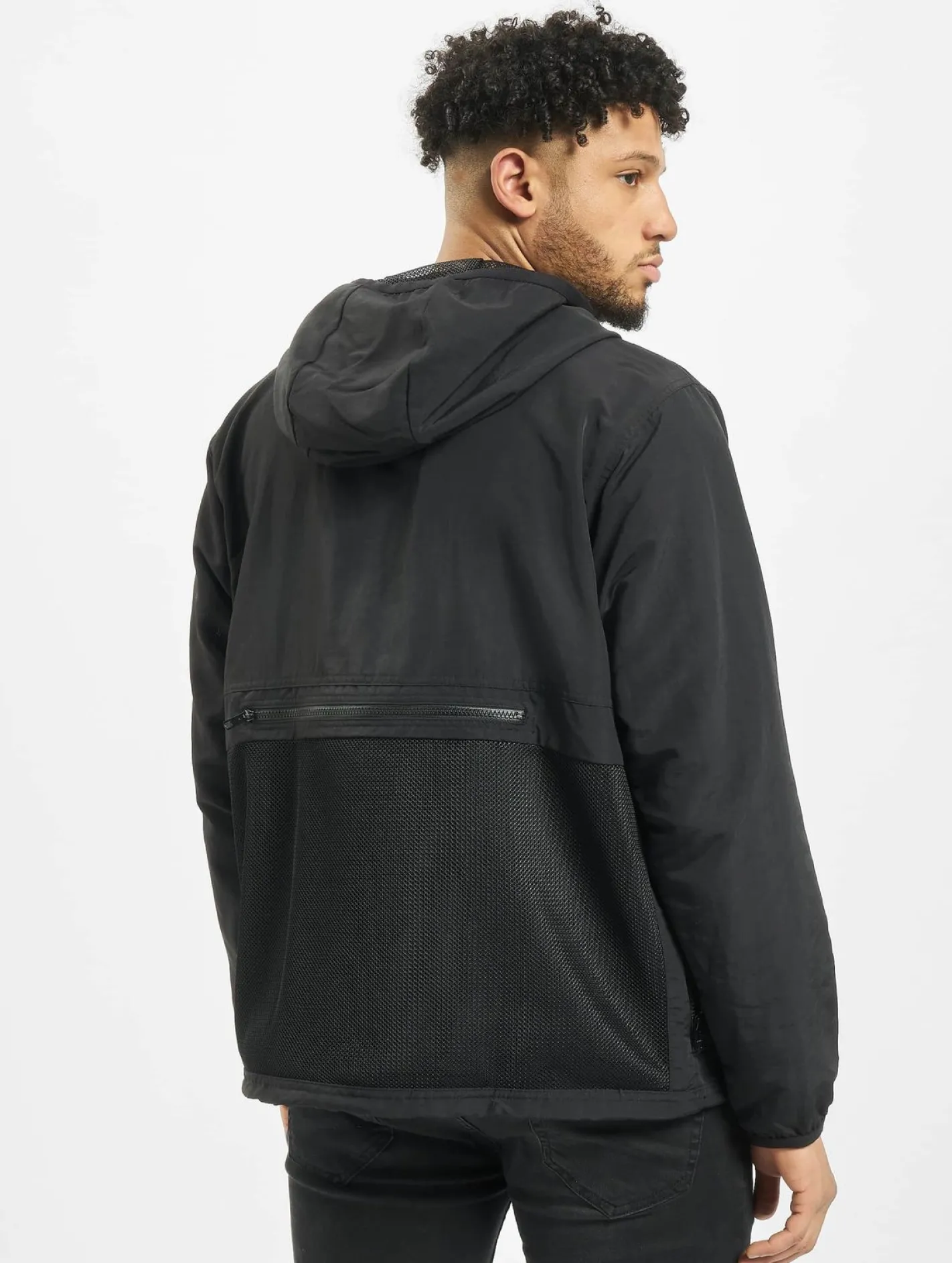 Jacken & Mäntel*Raised by Wolves Mesh Pocket Winterjacke schwarz