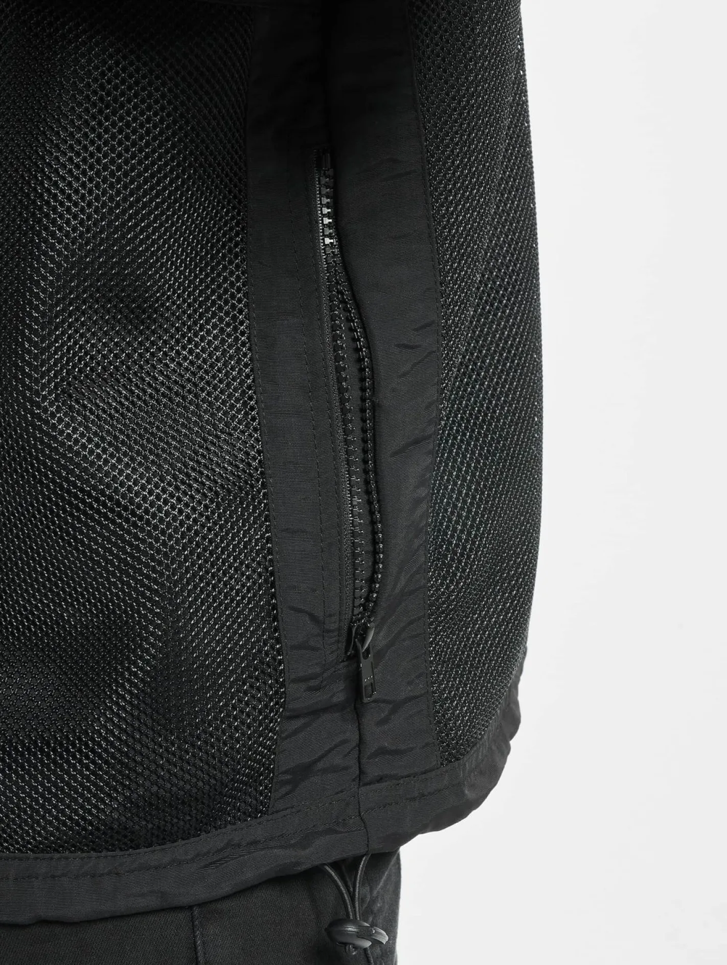 Jacken & Mäntel*Raised by Wolves Mesh Pocket Winterjacke schwarz