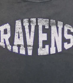 T-Shirts & Tank Tops*RE:COVERED X NFL Baltimore Ravens Herren T-Shirt mit Football-Helm Baumwoll-Shirt Rundhals-Shirt RCNFL1315I Grau