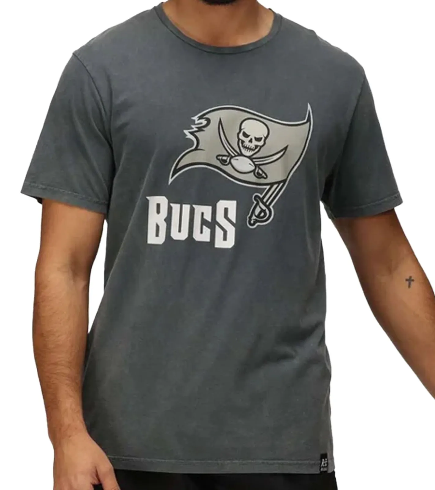 Große Größen|T-Shirts & Tank Tops*RE:COVERED X NFL Tampa Bay Buccaneers Herren T-Shirt mit Logo-Print Baumwoll-Shirt Rundhals-Shirt RCNFL1317C Grau