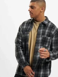 T-Shirts & Tank Tops*Sik Silk T-Shirt mit Logo auf der Rückseite im Used-Look und Karomuster, schwarz