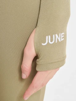 Jumpsuits*Sixth June Figurbetonter Jumpsuit mit Rippenmuster, Khaki