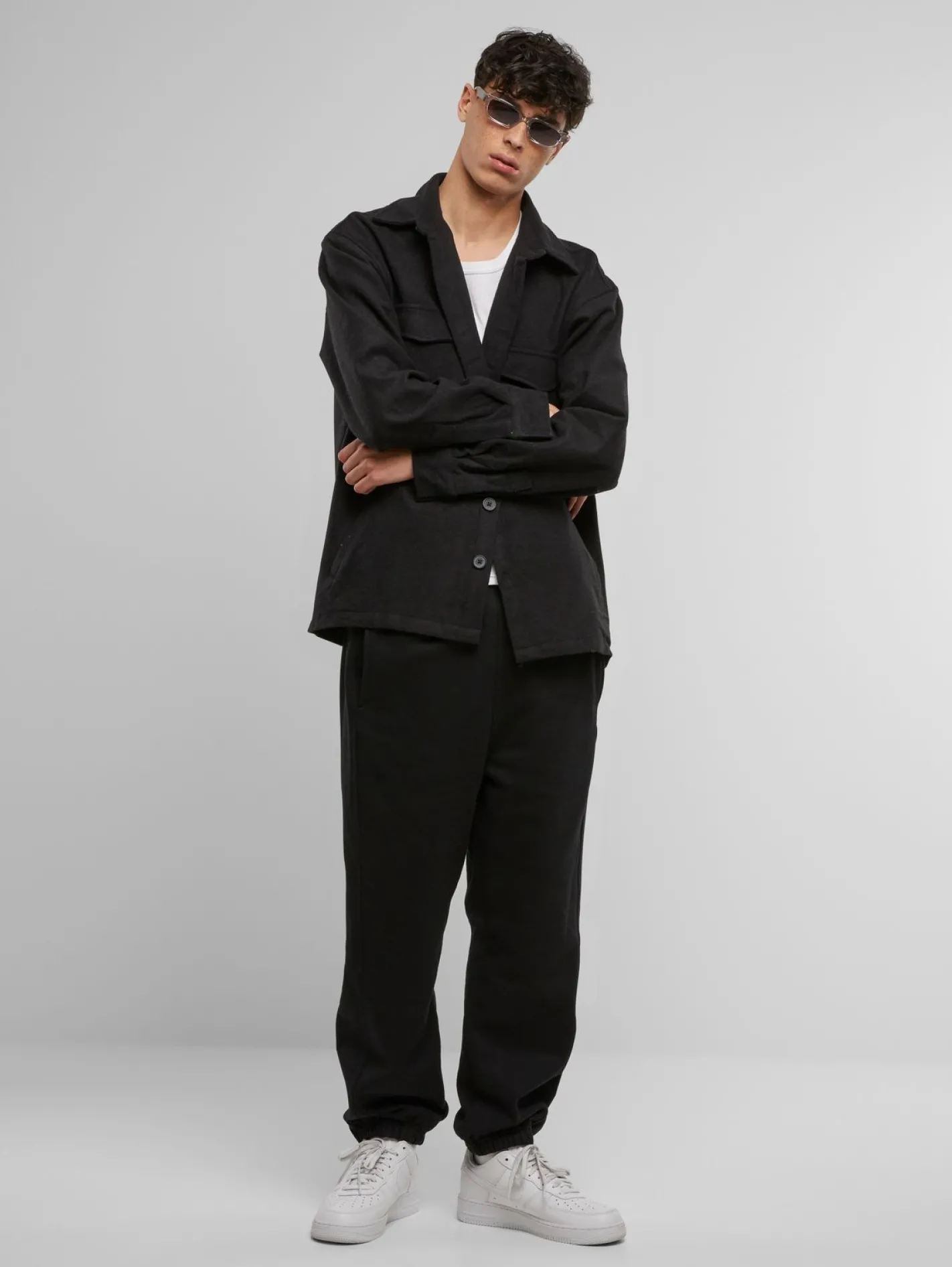 Hemden & Poloshirts*UNEFFECTED Hemden schwarz