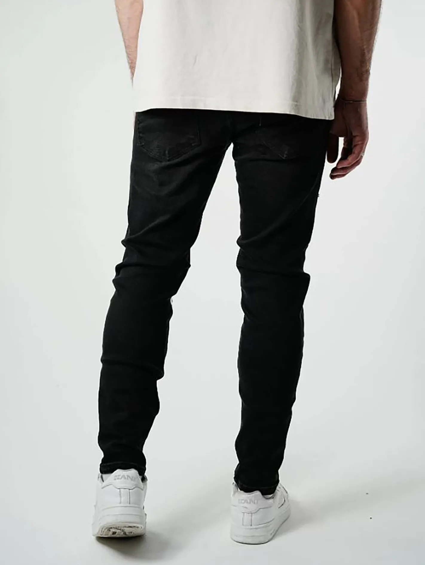 Jeans & Hosen*UNEFFECTED Premium Basic Slim Fit Jeans schwarz