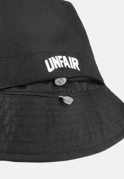 Caps & Mützen*UNFAIR ATHLETICS Reversible Pocket Bucket Hat schwarz