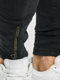 Jeans & Hosen*vsct Keanu Slim Fit-Jeans mit Reißverschluss am Beinabschluss, Schwarz, ausgewaschen