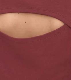 Tops & T-Shirts*YOU DO YOU Damen T-Shirt im Cropped-Style Fitness-Top mit Rücken-Cut Out Baumwoll-Shirt Yoga-Mode 905051 Mahagoni-Braun